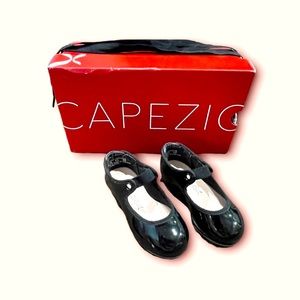 Capezio Jr. Tyette Tap Shoe- Child. Like new!